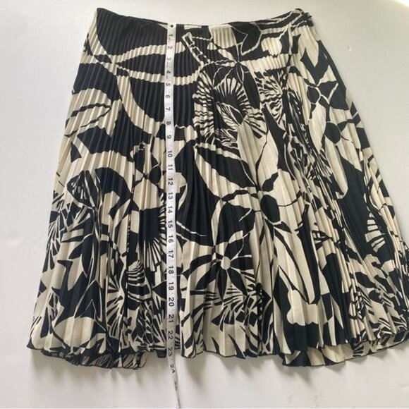 Ralph Lauren Collection Floral Pleated Midi Skirt Silk Size 10 - Picture 4 of 13